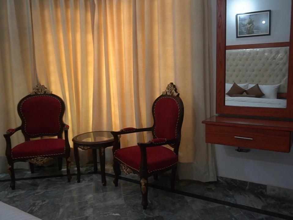 Family Guest House Lahore Near Airport Exterior photo