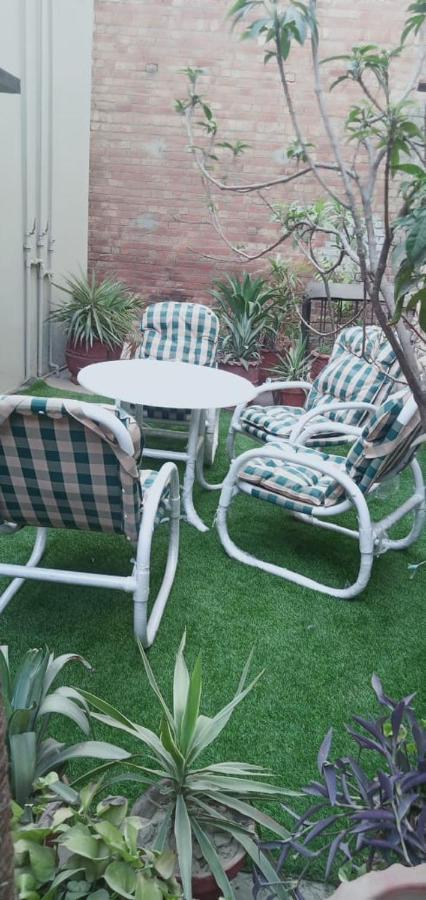 Family Guest House Lahore Near Airport Exterior photo
