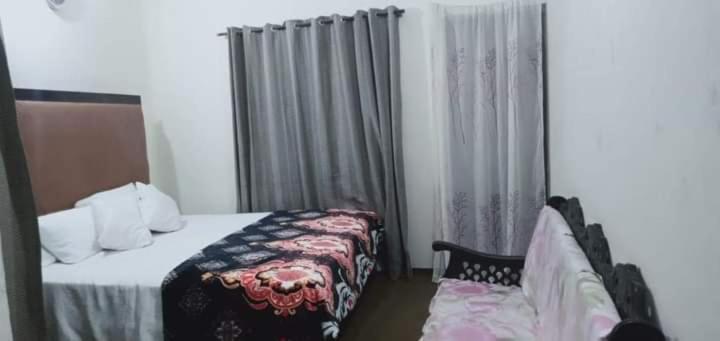 Family Guest House Lahore Near Airport Exterior photo